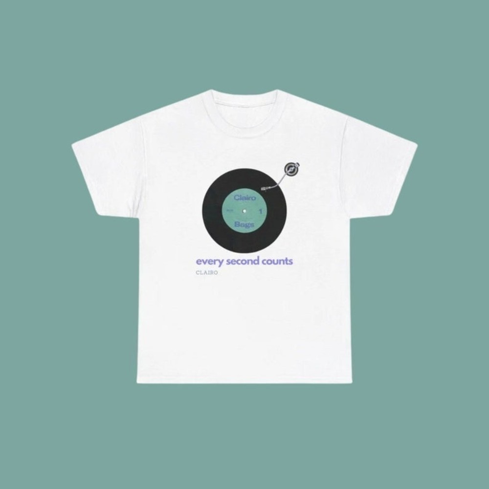Clairo _bags_ Vinyl Disc Tee. Band T-shirt Beabadoobee The Smiths